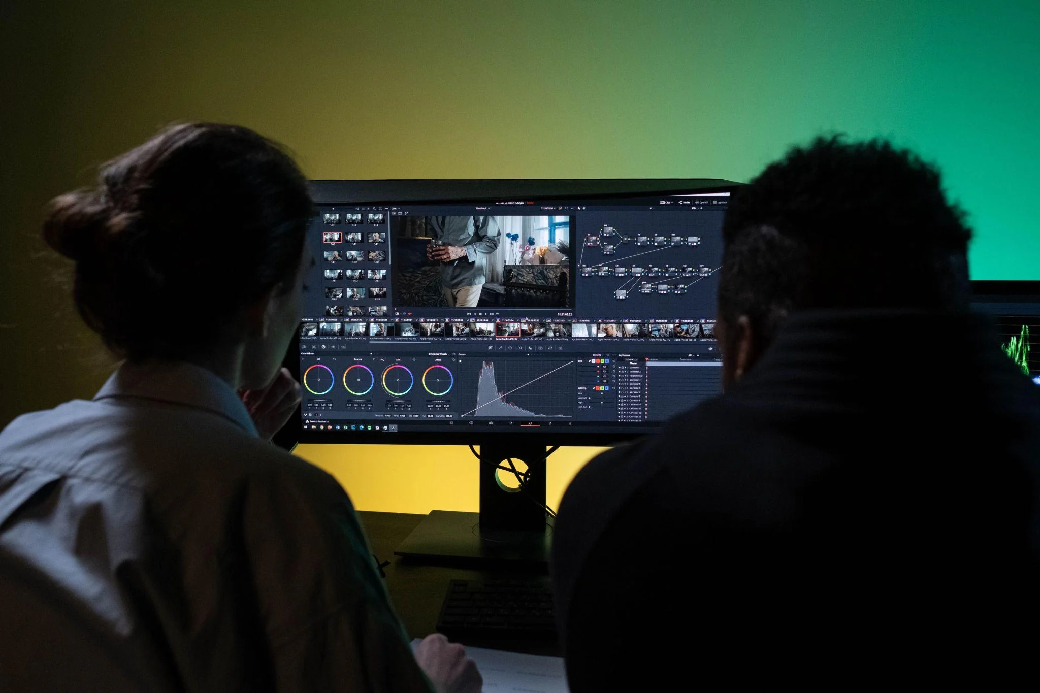 Cum transformi PC-ul într-o superputere pentru editare video și AI local
